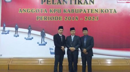 Dilantik, KPU Kepahiang Resmi Miliki 3 Komisioner Baru