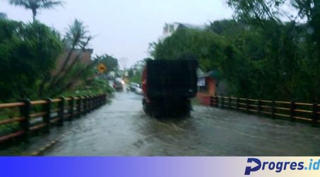 Sejumlah Ruas Jalan di Kepahiang Digenangi Banjir
