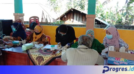Gandeng Puskesmas, Desa Babakan Bogor Gelar Pemeriksaan Kesehatan Warga