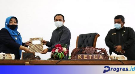 Seluruh Fraksi DPRD Kepahiang Terima Pertanggungjawaban APBD 2019