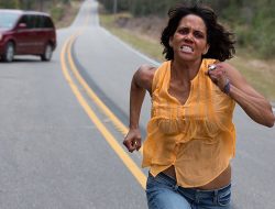 Film Thriller Kidnap: Tentang seorang Ibu yang Putus Asa