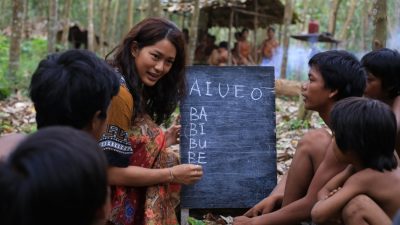 Sinopsis Film Sokola Rimba: Kisah Perjuangan Butet Manurung dalam Mengajar Suku Anak Dalam