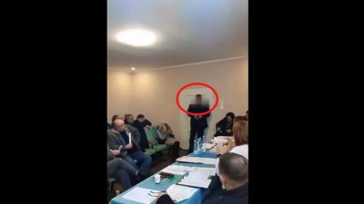 Detik-detik Dewan Ukraina dengan Santai Lempar Granat di Tengah Rapat Desa! 1 Tewas 26 Luka-luka