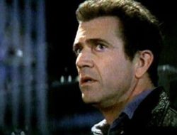 Review Film Conspiracy Theory (1997), Kedalaman Emosi Peran Mel Gibson Sebagai Jerry Fletcher