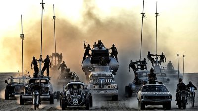 Review Film Mad Max: Fury Road, Tampilkan Visual dan Kendaraan-Kendaraan Futuristik