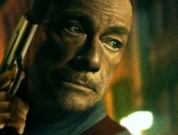 Jean-Claude Van Damme Kembali Beraksi dalam Sinopsis Film Darkness of Man!