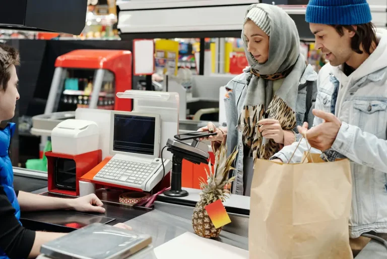 Ini Daftar Dompet Digital dengan Pengguna Terbanyak 2023 Versi Insight Asia
