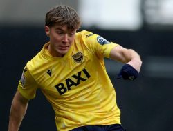 Hasil Piala FA 10 Januari 2026, Badai Gol Terjadi di Babak Ketiga!