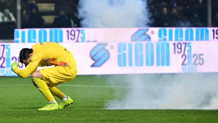 Kiper Timnas Indonesia Emil Audero Jadi Korban Ledakan Petasan di Laga Cremonese vs Inter Milan
