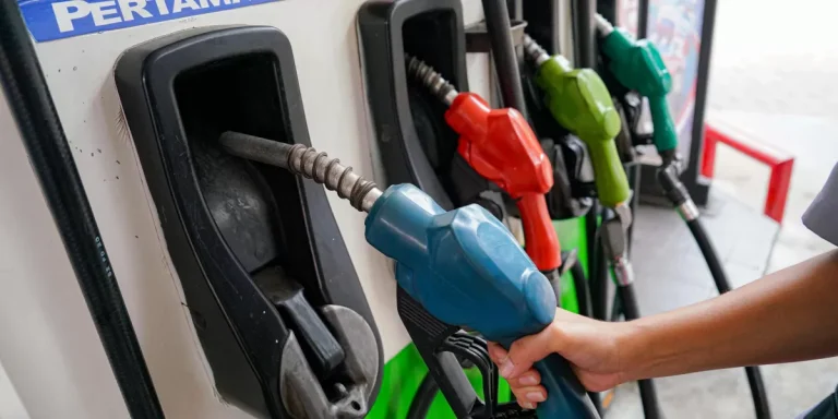 Harga BBM Februari 2026 Kompak Turun! Cek Daftar Tarif Terbaru Pertamina, Shell, Vivo, dan BP