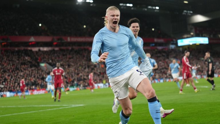 Drama Anfield! Erling Haaland Bungkam Liverpool, Manchester City Terus Tempel Ketat Arsenal