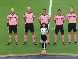 Bukan Salah Kostum! Ini Alasan Wasit Uruguay vs Arab Saudi Pakai Seragam Pink di Piala Dunia 2026